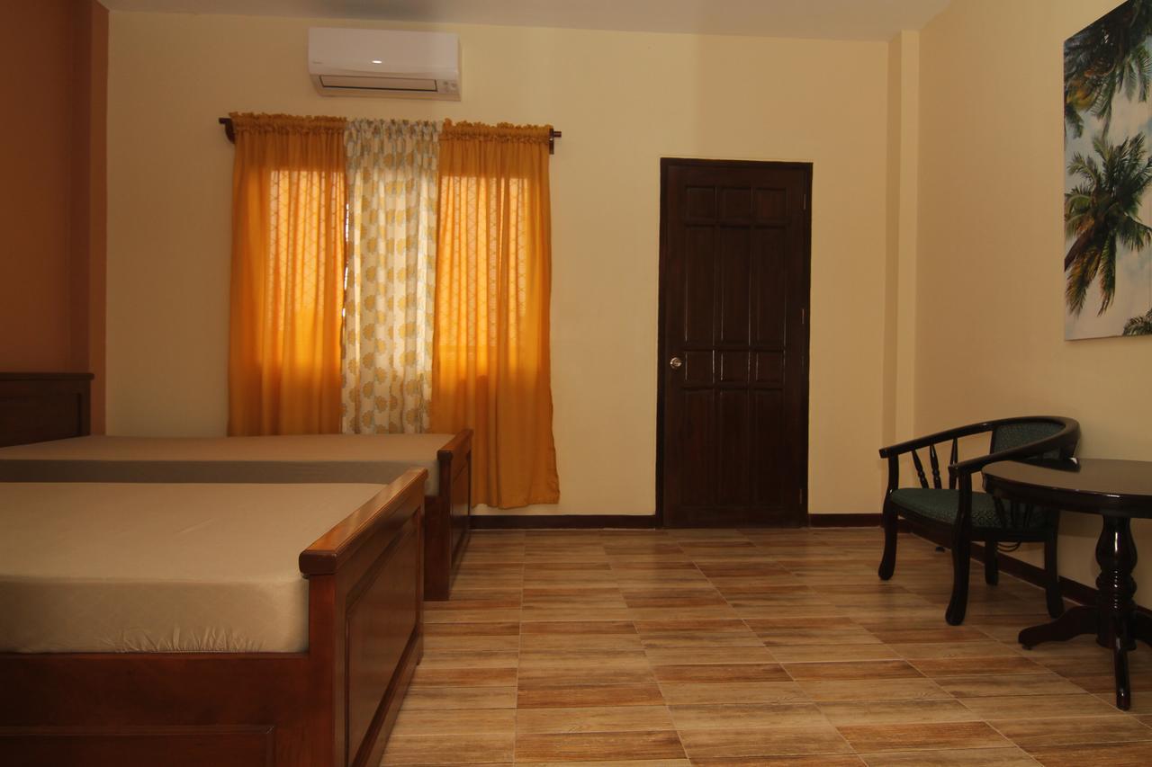 Charos Dormitel Hotel Dumaguete City Exterior photo